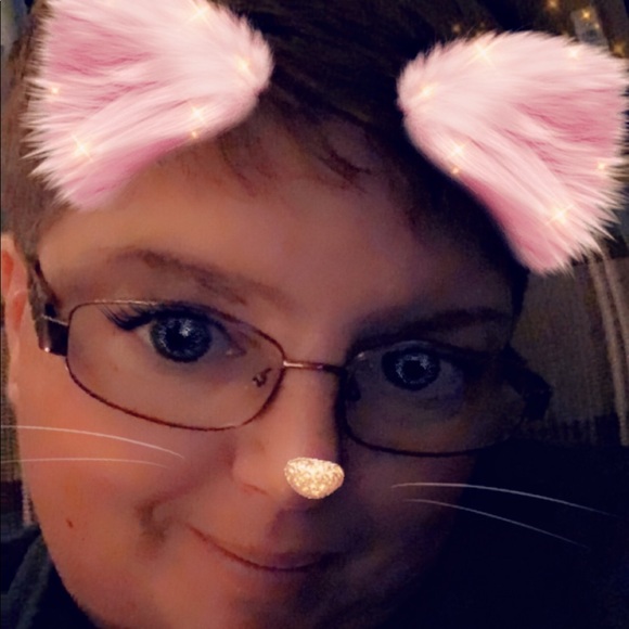 Meet your Posher, Theresa - Picture 1 of 1